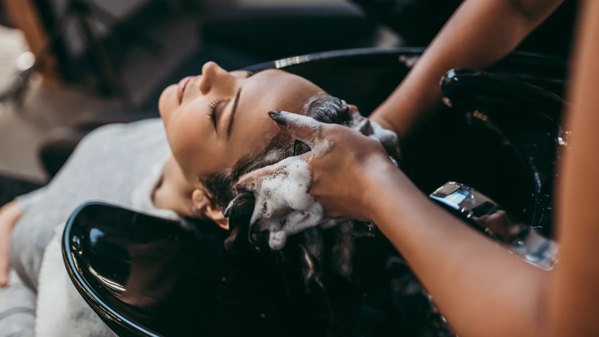 Diamond Salon Ocala — Where Every Cut Reflects Brilliance
